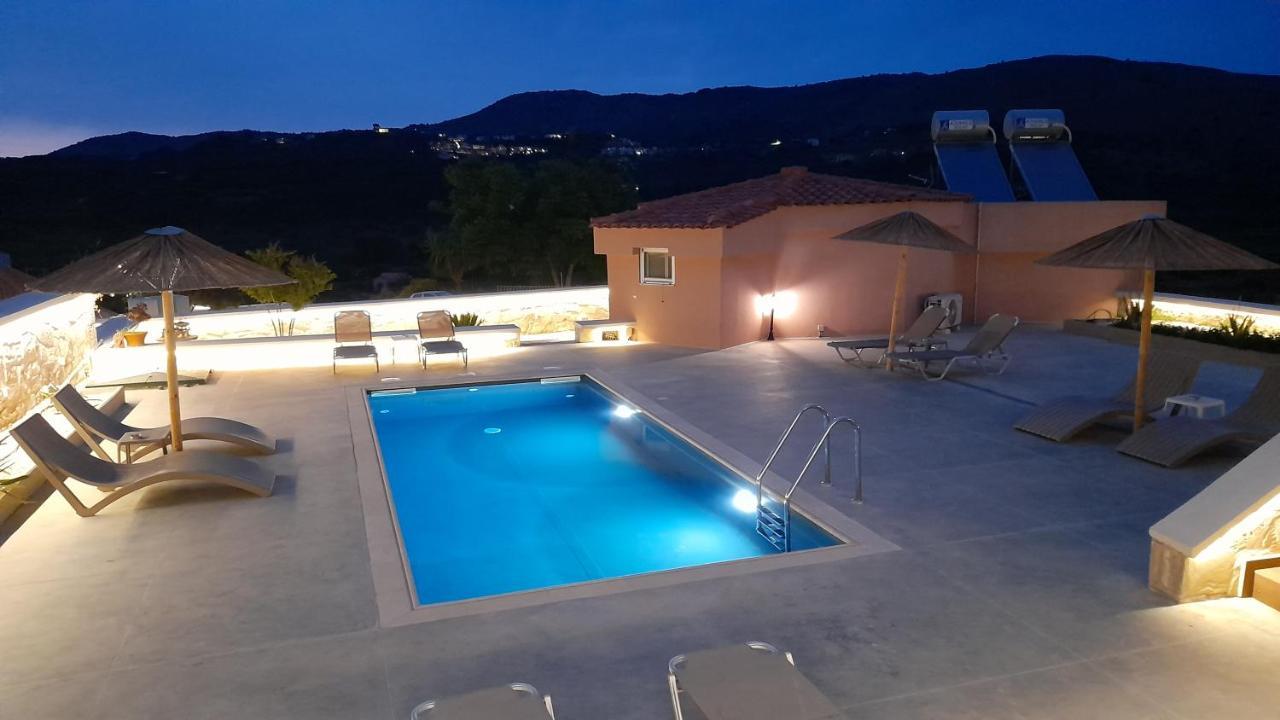Georgioupoli Studio 2 With A Pool And Lake Views Buitenkant foto