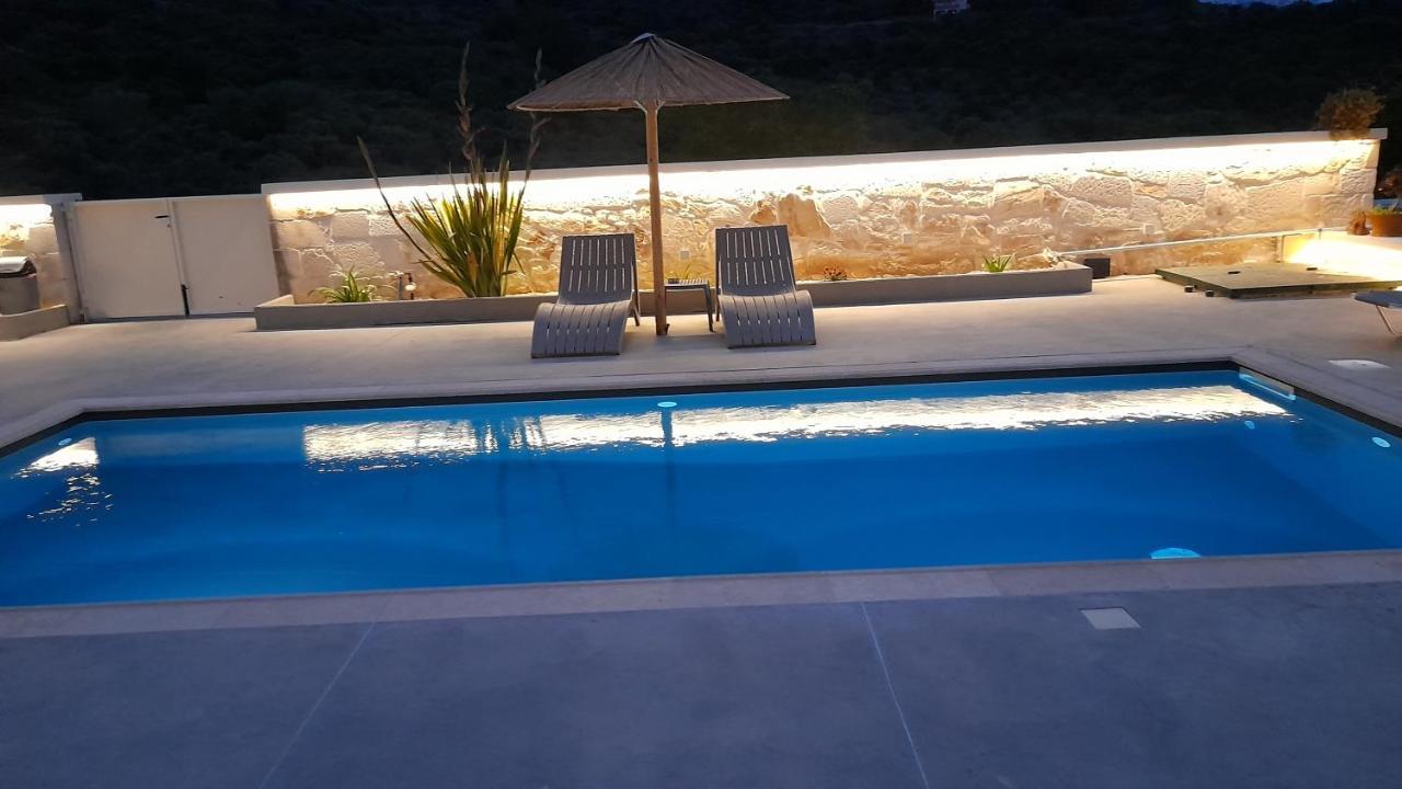 Georgioupoli Studio 2 With A Pool And Lake Views Buitenkant foto